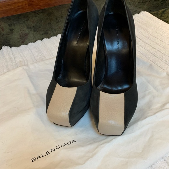 High end shoes.  Size 8’s. Perfect condition. - Picture 14 of 16